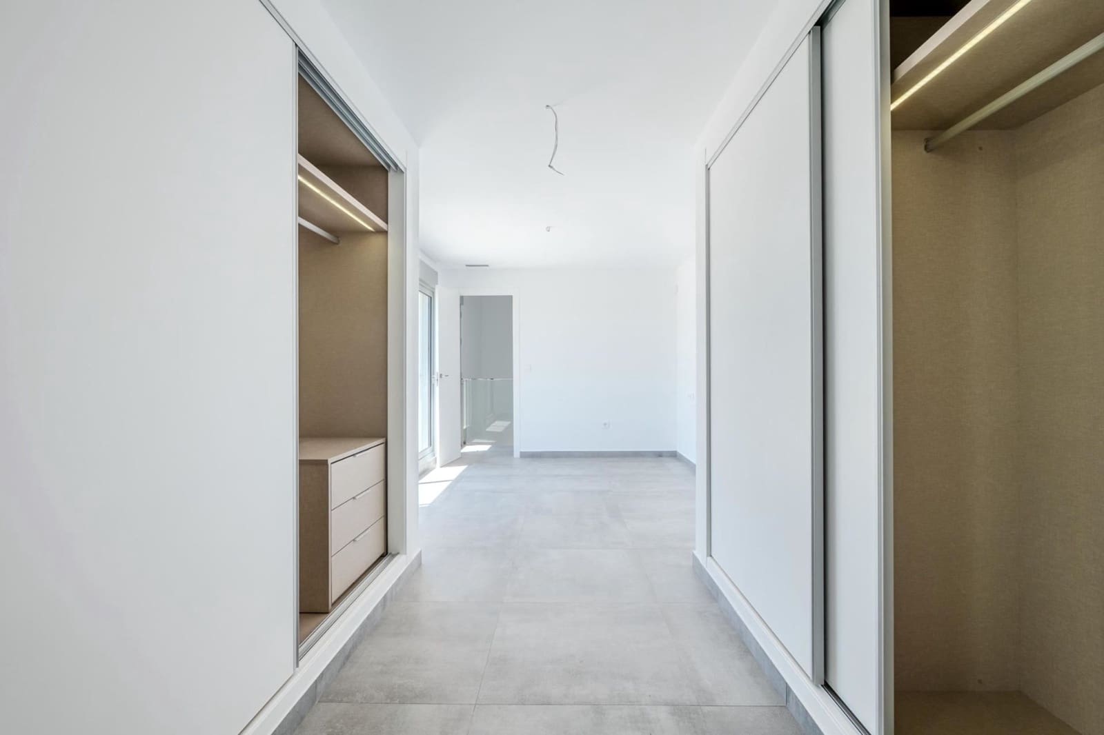 4 sypialnia Willa na sprzedaż w Algorfa z basenem - 669 000 € (Ref: 9883579)