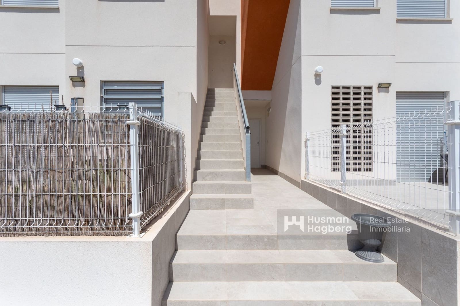 2 sypialnia Apartament na sprzedaż w Torrevieja z basenem - 259 000 € (Ref: 9893208)