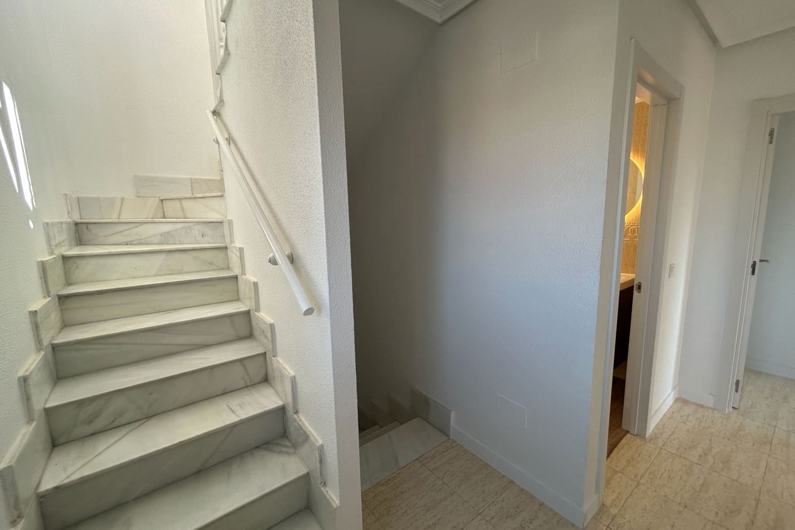 Casa de 3 habitaciones en Pilar de la Horadada en venta con piscina - 299.999 € (Ref: 9895364)