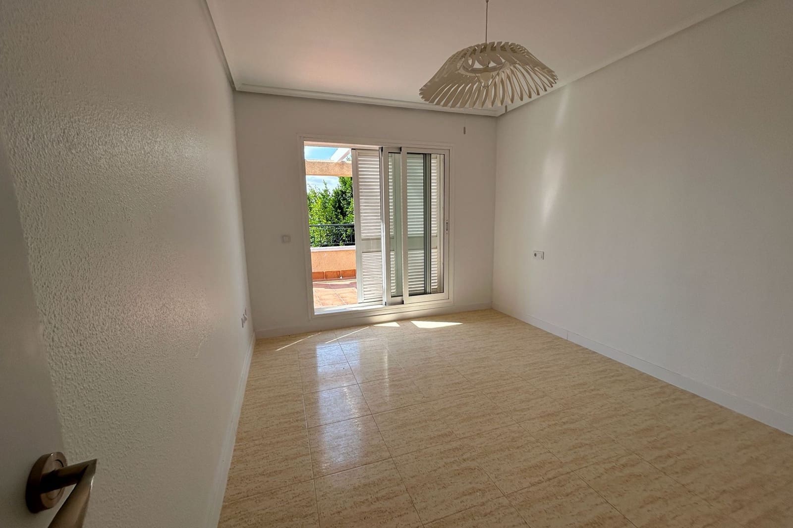 Casa de 3 habitaciones en Pilar de la Horadada en venta con piscina - 299.999 € (Ref: 9895364)