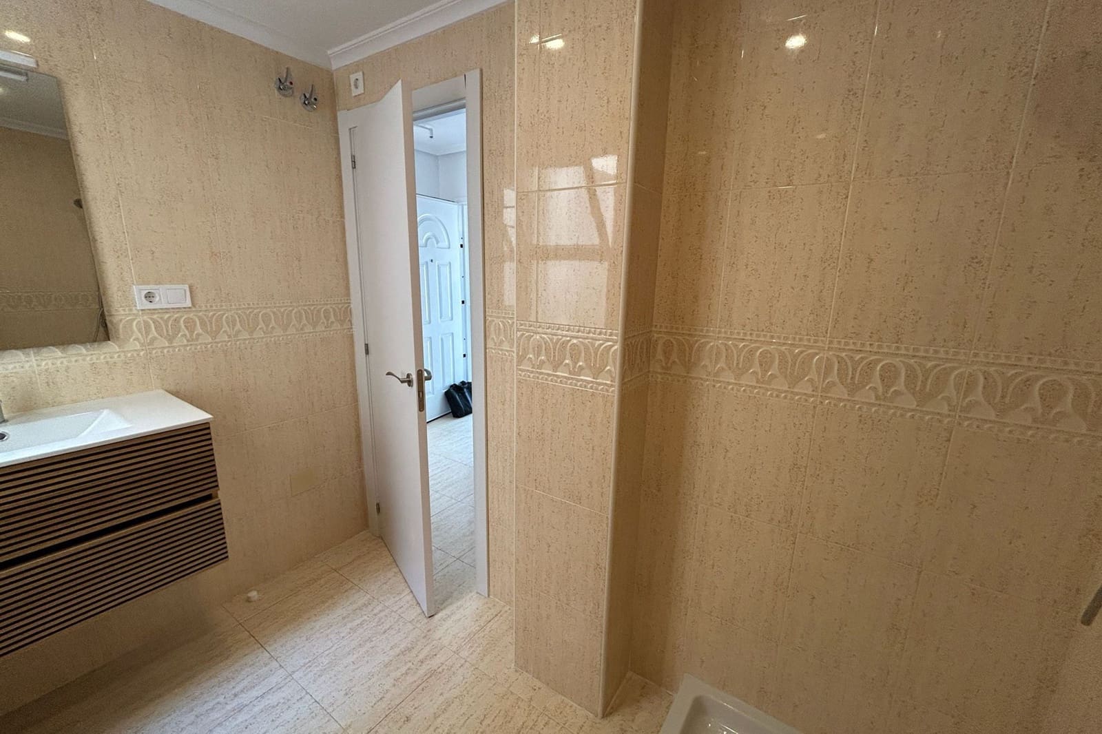 Casa de 3 habitaciones en Pilar de la Horadada en venta con piscina - 299.999 € (Ref: 9895364)