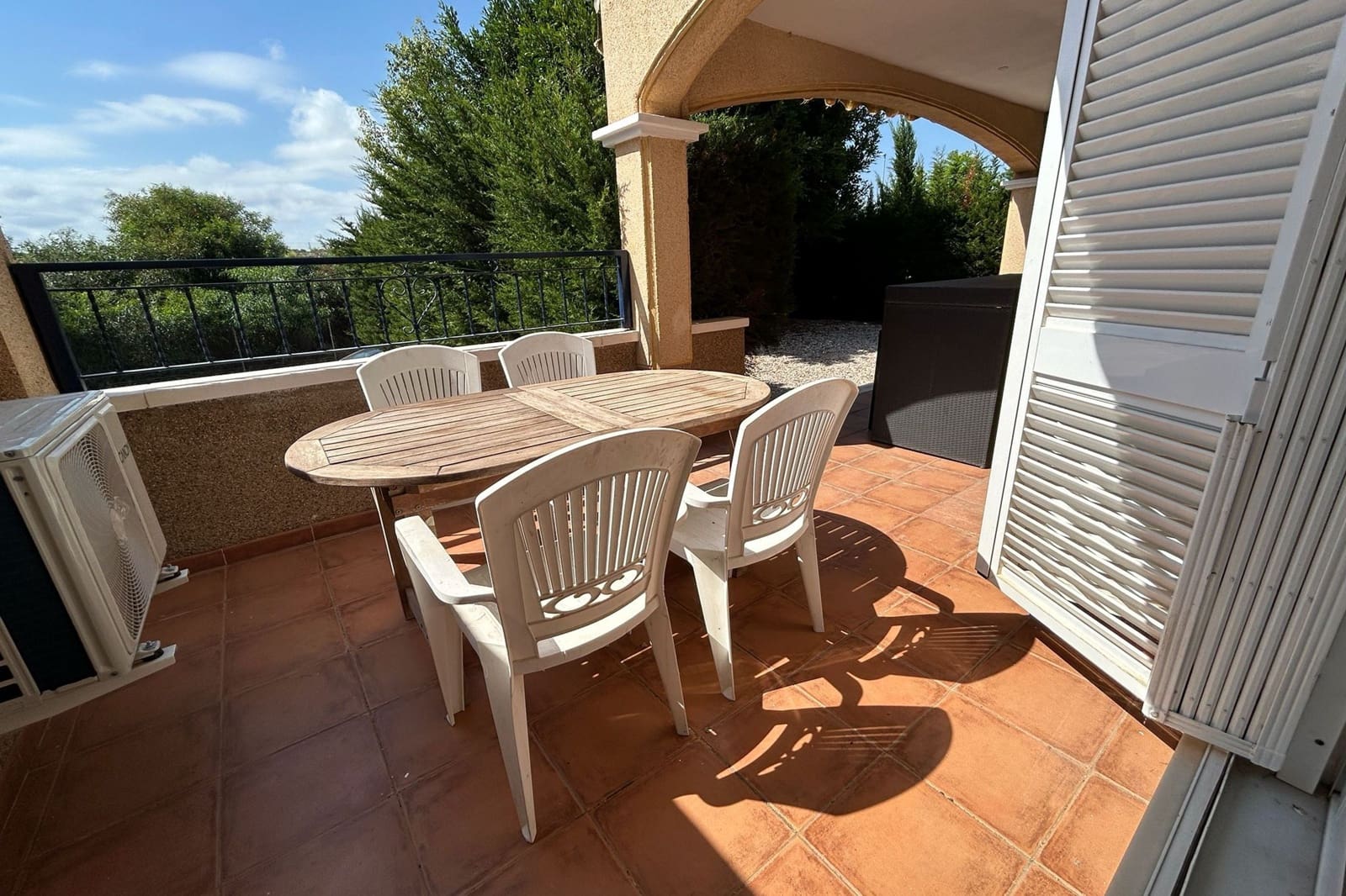 Casa de 3 habitaciones en Pilar de la Horadada en venta con piscina - 299.999 € (Ref: 9895364)