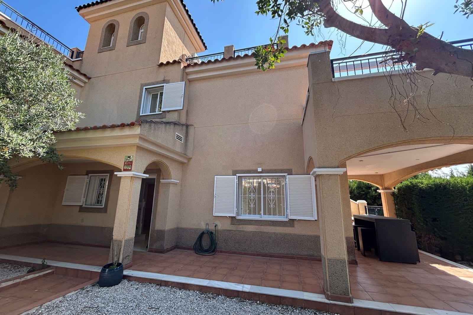 Casa de 3 habitaciones en Pilar de la Horadada en venta con piscina - 299.999 € (Ref: 9895364)