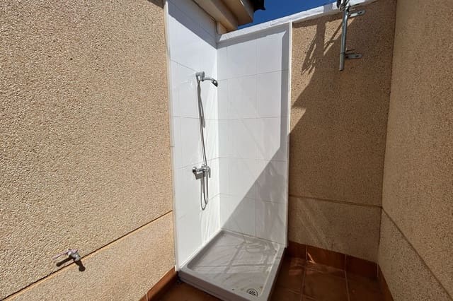 Casa de 3 habitaciones en Mil Palmeras, Pilar de la Horadada en venta con piscina - 299.999 € (Ref: 9895364)