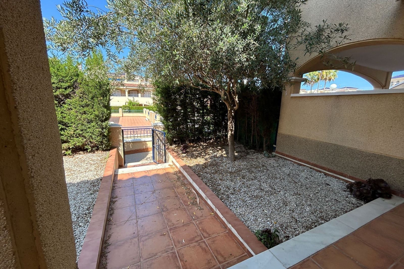 Casa de 3 habitaciones en Pilar de la Horadada en venta con piscina - 299.999 € (Ref: 9895364)