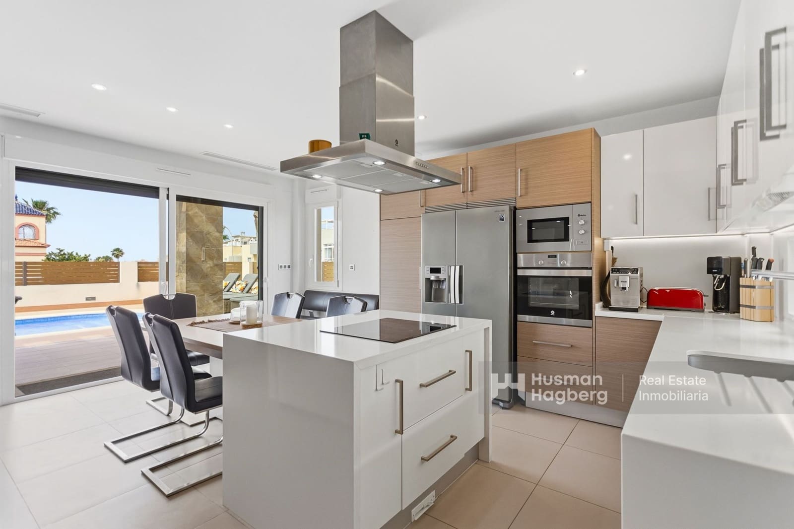 6 quarto Moradia para venda em Aguas Nuevas com piscina - 795 000 € (Ref: 9900021)
