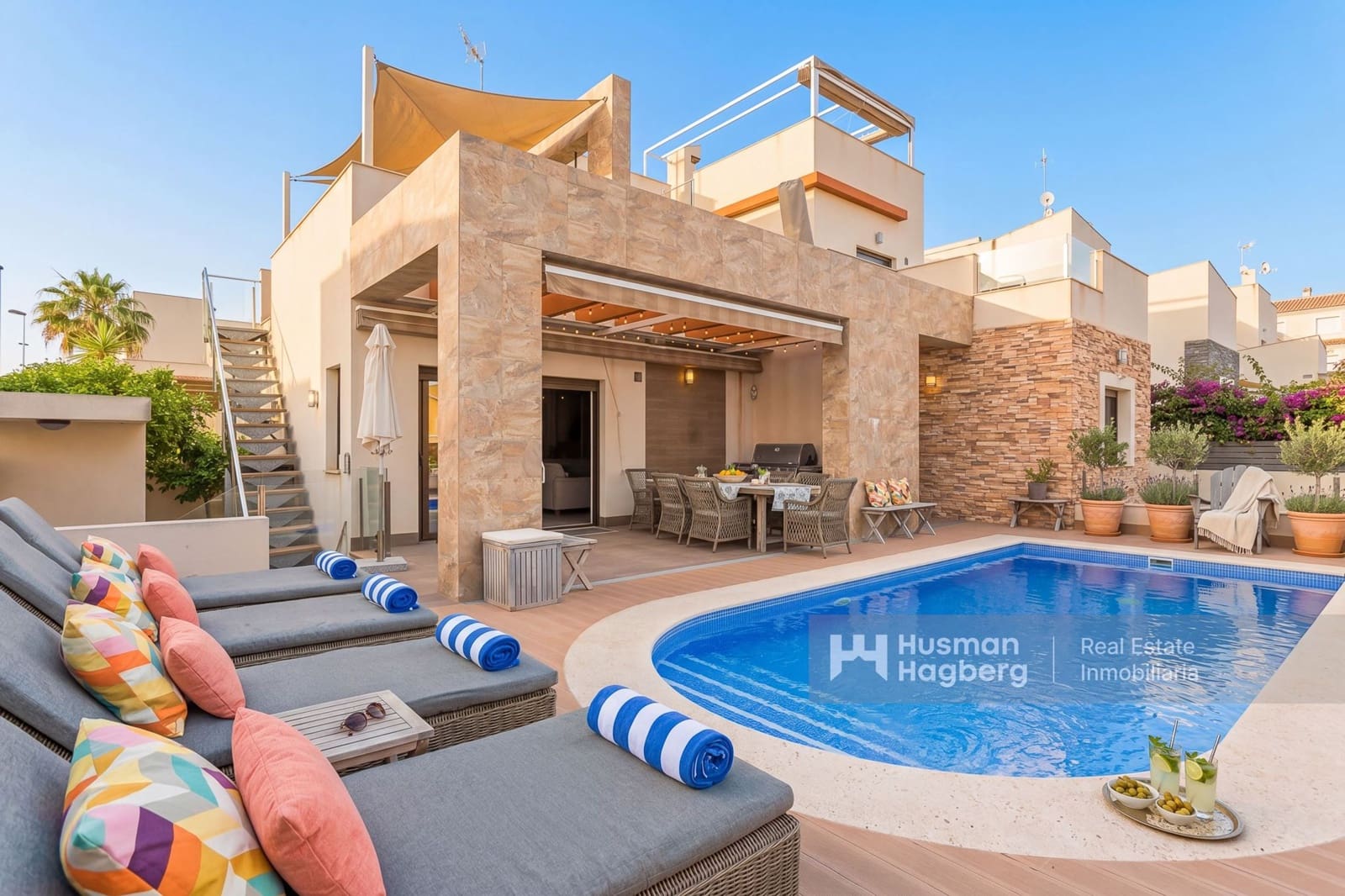 6 quarto Moradia para venda em Aguas Nuevas com piscina - 795 000 € (Ref: 9900021)
