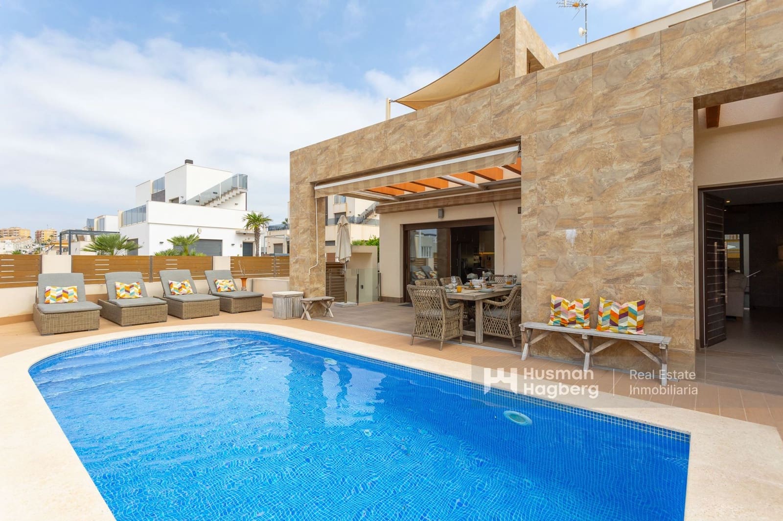 6 quarto Moradia para venda em Aguas Nuevas com piscina - 795 000 € (Ref: 9900021)