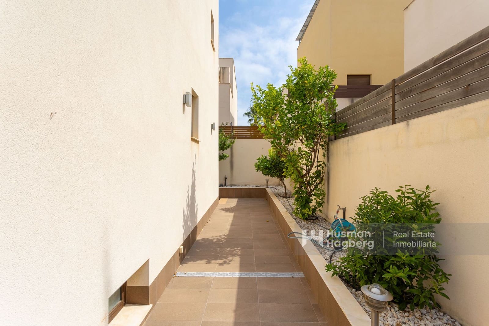6 quarto Moradia para venda em Aguas Nuevas com piscina - 795 000 € (Ref: 9900021)