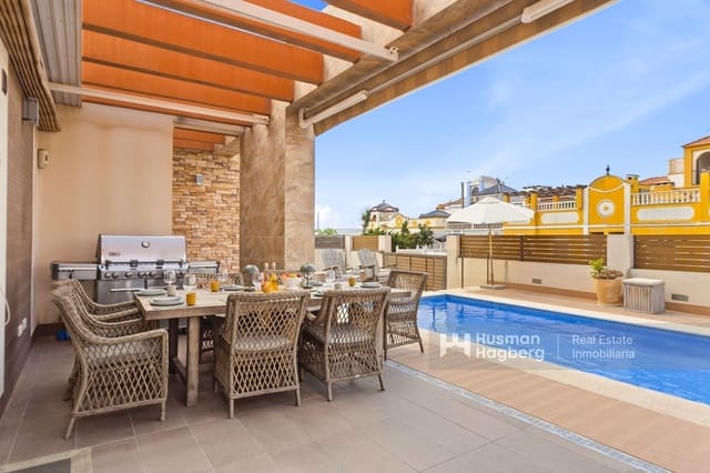 6 quarto Moradia para venda em Aguas Nuevas, Torrevieja com piscina - 795 000 € (Ref: 9900021)