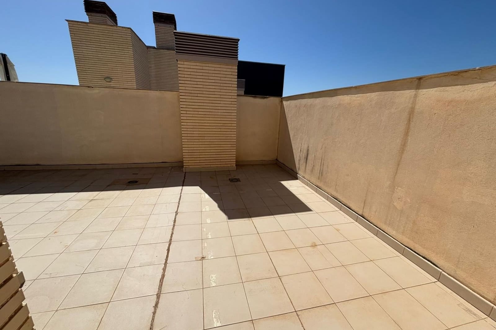 2 sypialnia Apartament na sprzedaż w Playa de San Juan z basenem - 624 000 € (Ref: 9914570)