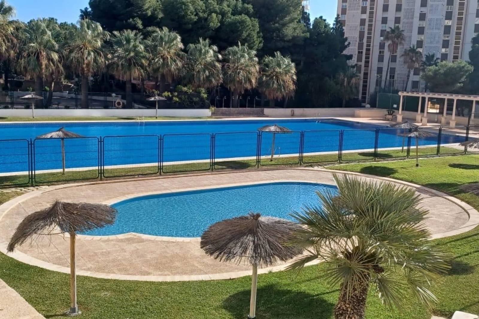 4 Zimmer Apartment zu verkaufen in Playa de San Juan mit Pool - 560.000 € (Ref: 9914571)