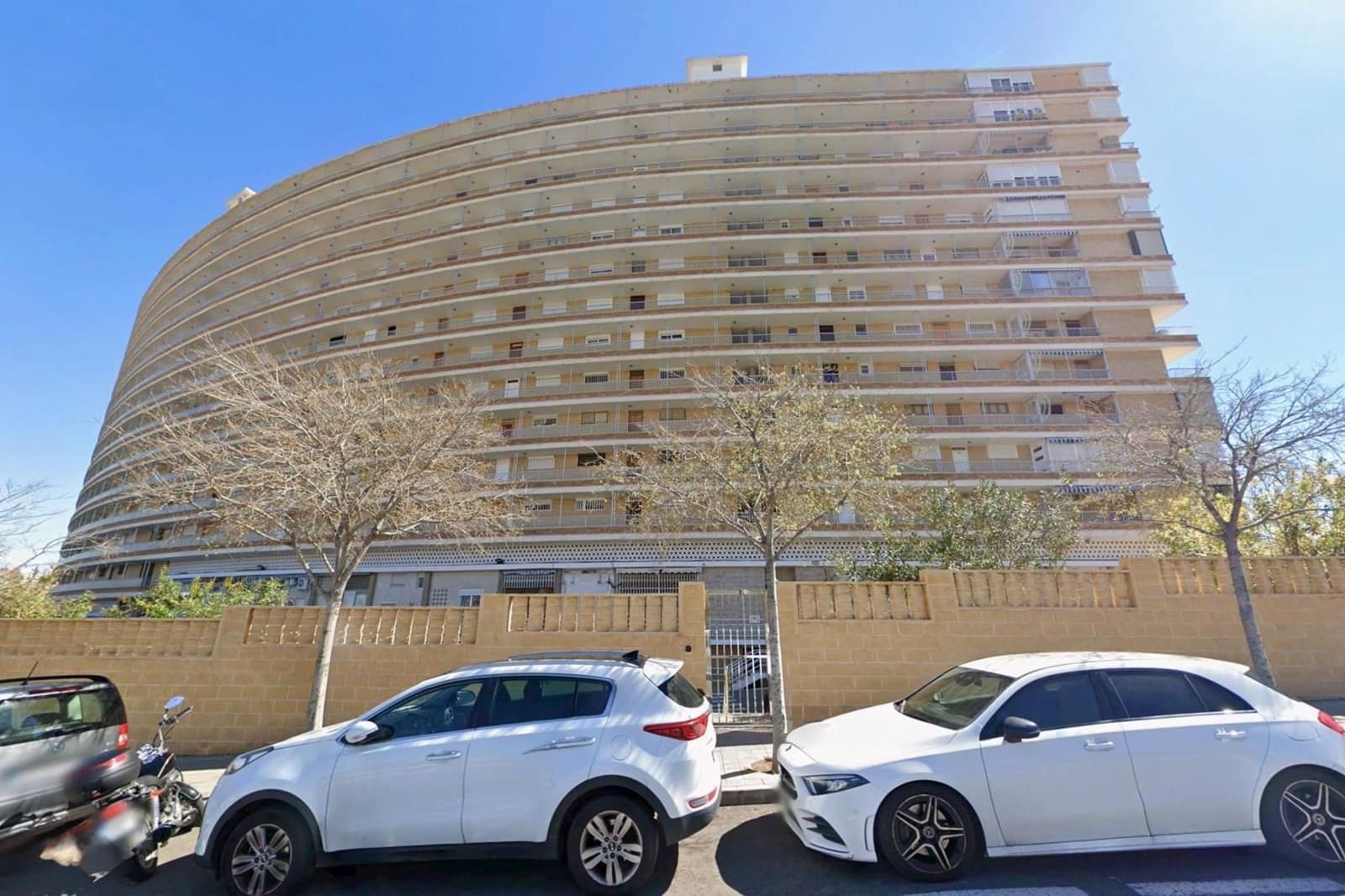 3 quarto Apartamento para venda em Playa de San Juan com piscina - 400 000 € (Ref: 9914572)