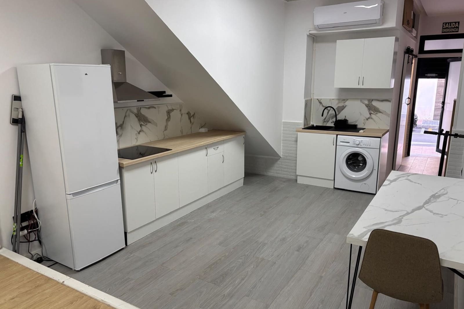 4 bedroom Townhouse for sale in Torrevieja - € 359,000 (Ref: 9918986)