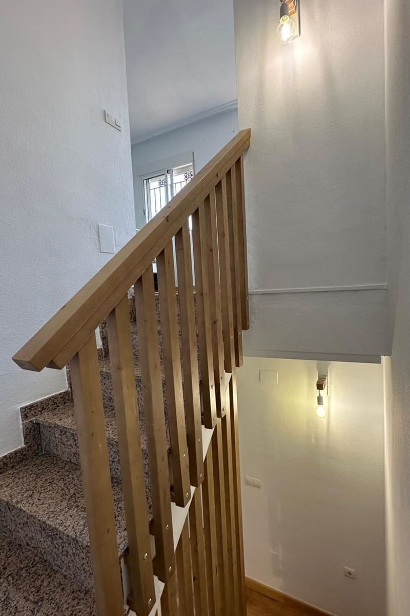 Casa de 3 habitaciones en Playa Flamenca en venta con piscina - 285.000 € (Ref: 9918987)
