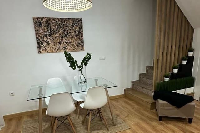 Casa de 3 habitaciones en Playa Flamenca, Orihuela en venta con piscina - 285.000 € (Ref: 9918987)