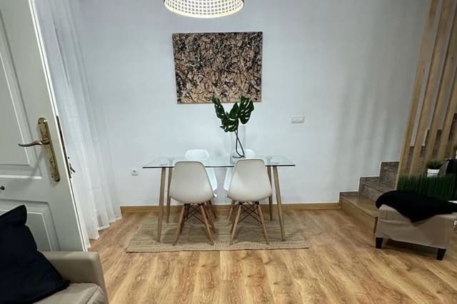 Casa de 3 habitaciones en Playa Flamenca, Orihuela en venta con piscina - 285.000 € (Ref: 9918987)