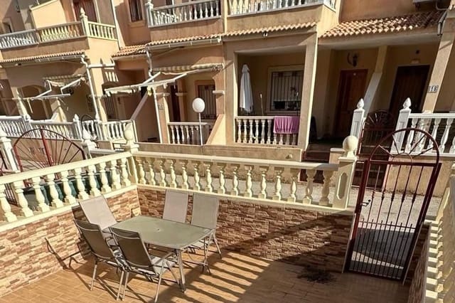 Casa de 3 habitaciones en Playa Flamenca, Orihuela en venta con piscina - 285.000 € (Ref: 9918987)