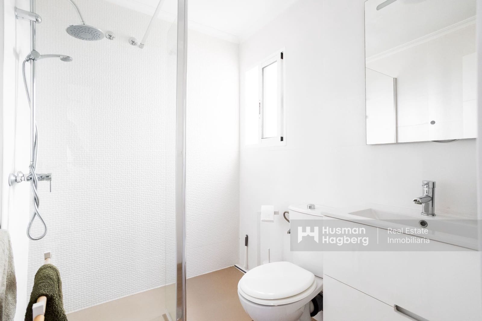 3 bedroom Townhouse for sale in Playa Flamenca with pool - € 285,000 (Ref: 9918987)