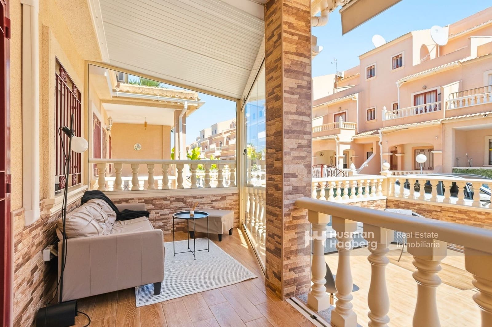 3 bedroom Townhouse for sale in Playa Flamenca with pool - € 285,000 (Ref: 9918987)