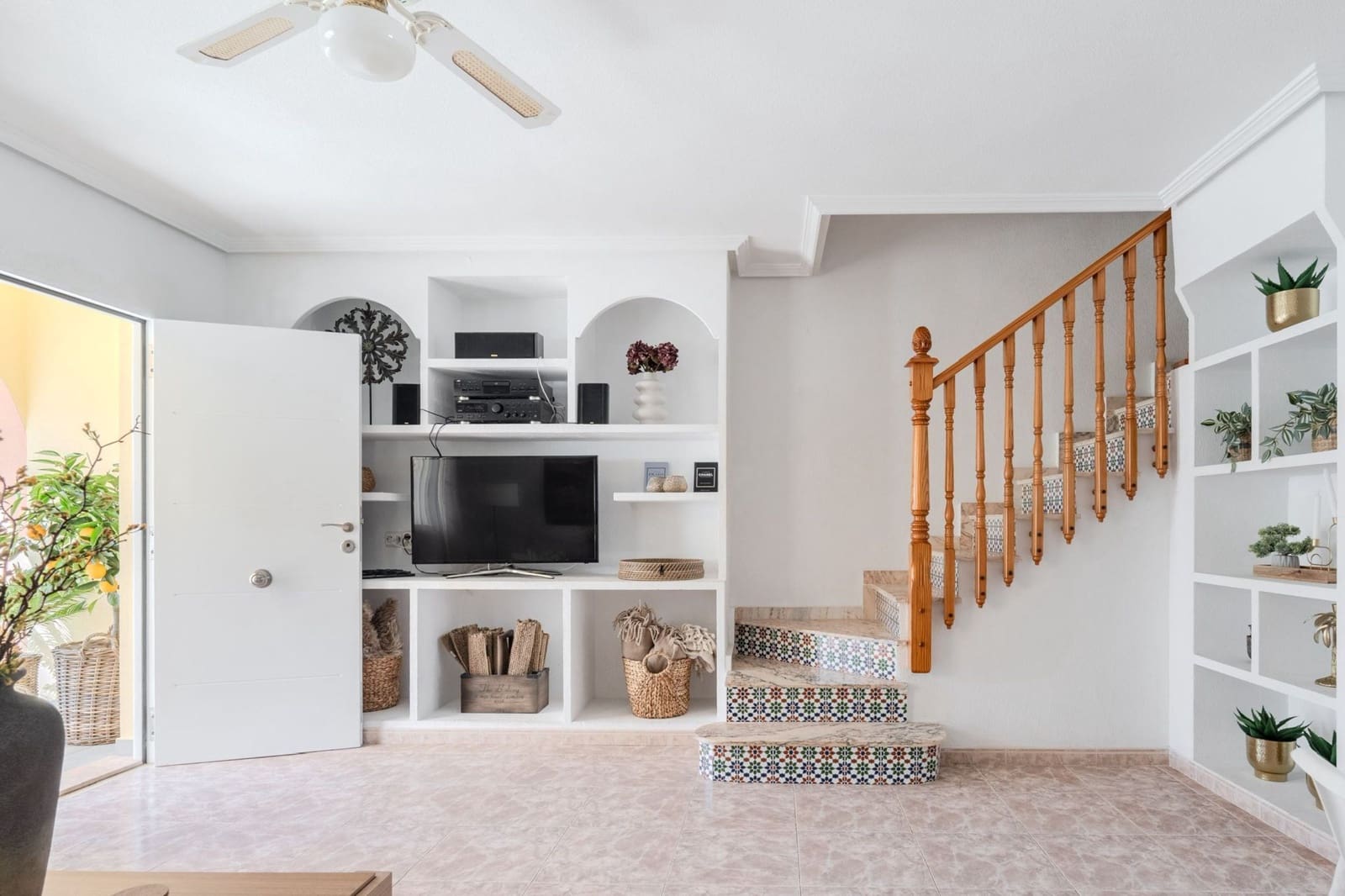 3 bedroom Townhouse for sale in Punta Prima with pool - € 280,000 (Ref: 9928051)
