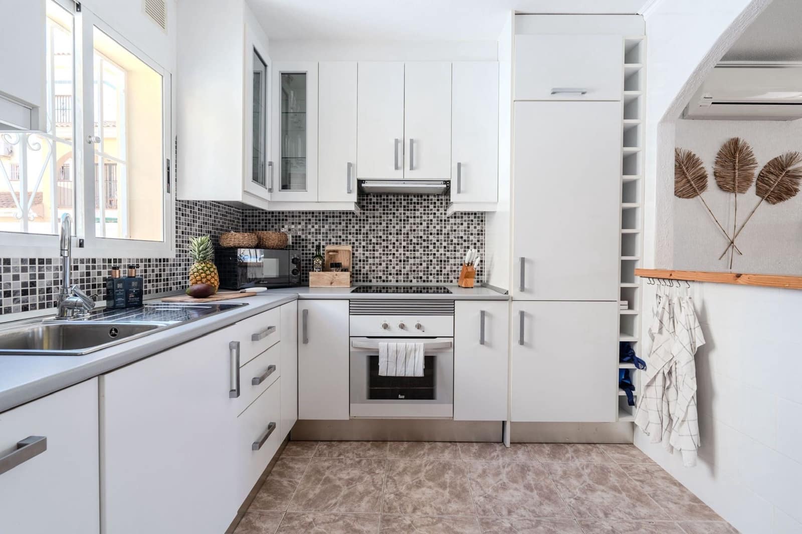 3 bedroom Townhouse for sale in Punta Prima with pool - € 280,000 (Ref: 9928051)