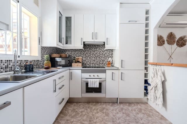 3 chambre Maison de Ville à vendre à Punta Prima, Torrevieja avec piscine - 280 000 € (Ref: 9928051)