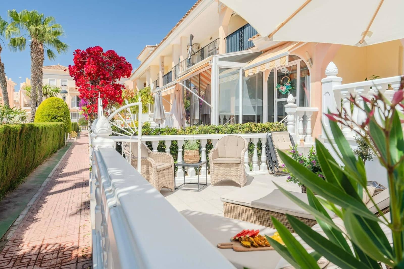 3 bedroom Townhouse for sale in Punta Prima with pool - € 280,000 (Ref: 9928051)