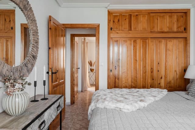 3 chambre Maison de Ville à vendre à Punta Prima, Torrevieja avec piscine - 280 000 € (Ref: 9928051)