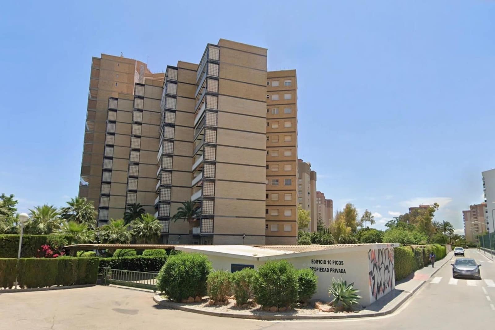 4 bedroom Apartment for sale in Campoamor - € 560,000 (Ref: 9935191)