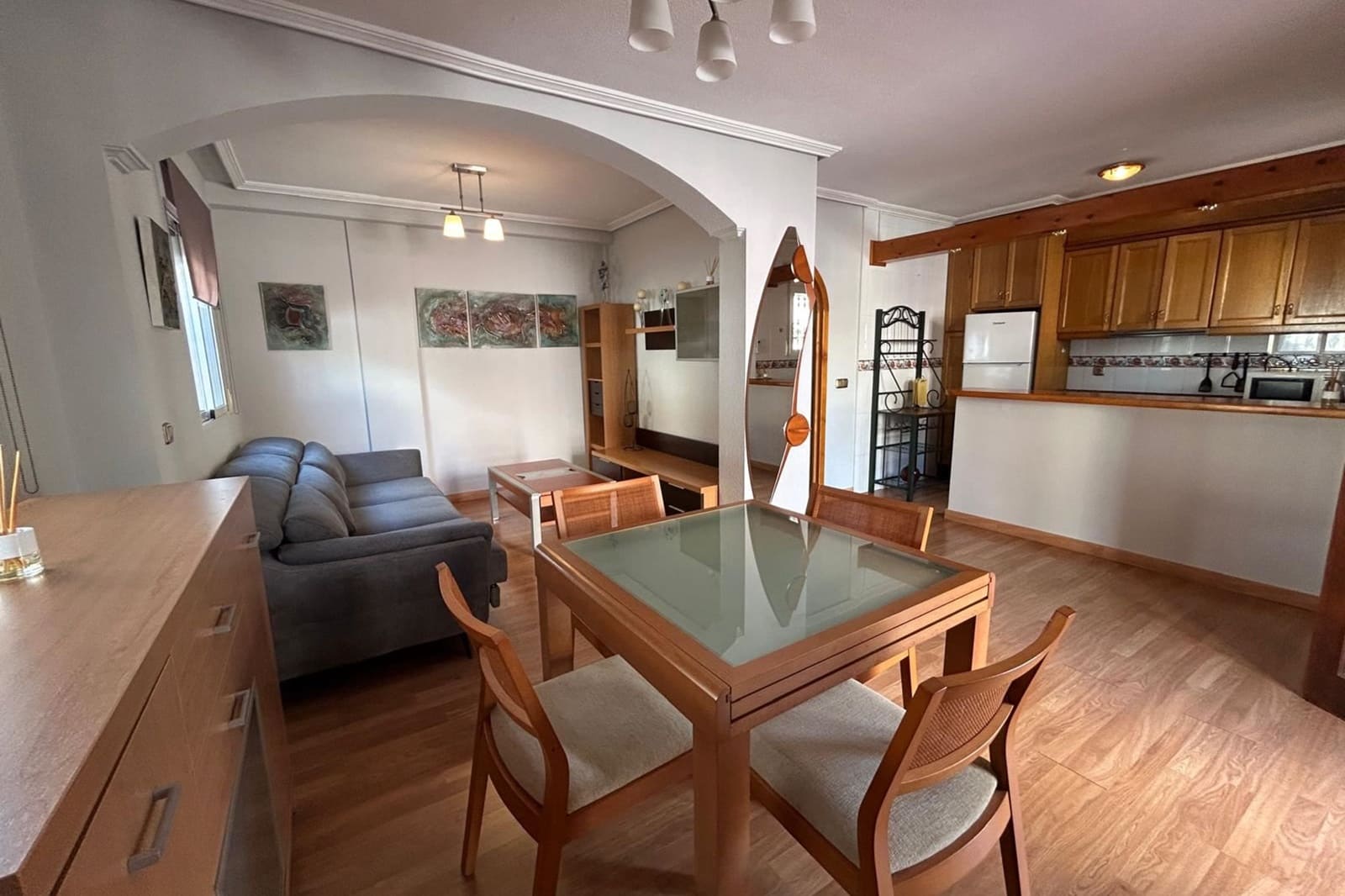 2 makuuhuone Huvila myytävänä paikassa Playa Flamenca mukana uima-altaan - 198 000 € (Ref: 9938988)
