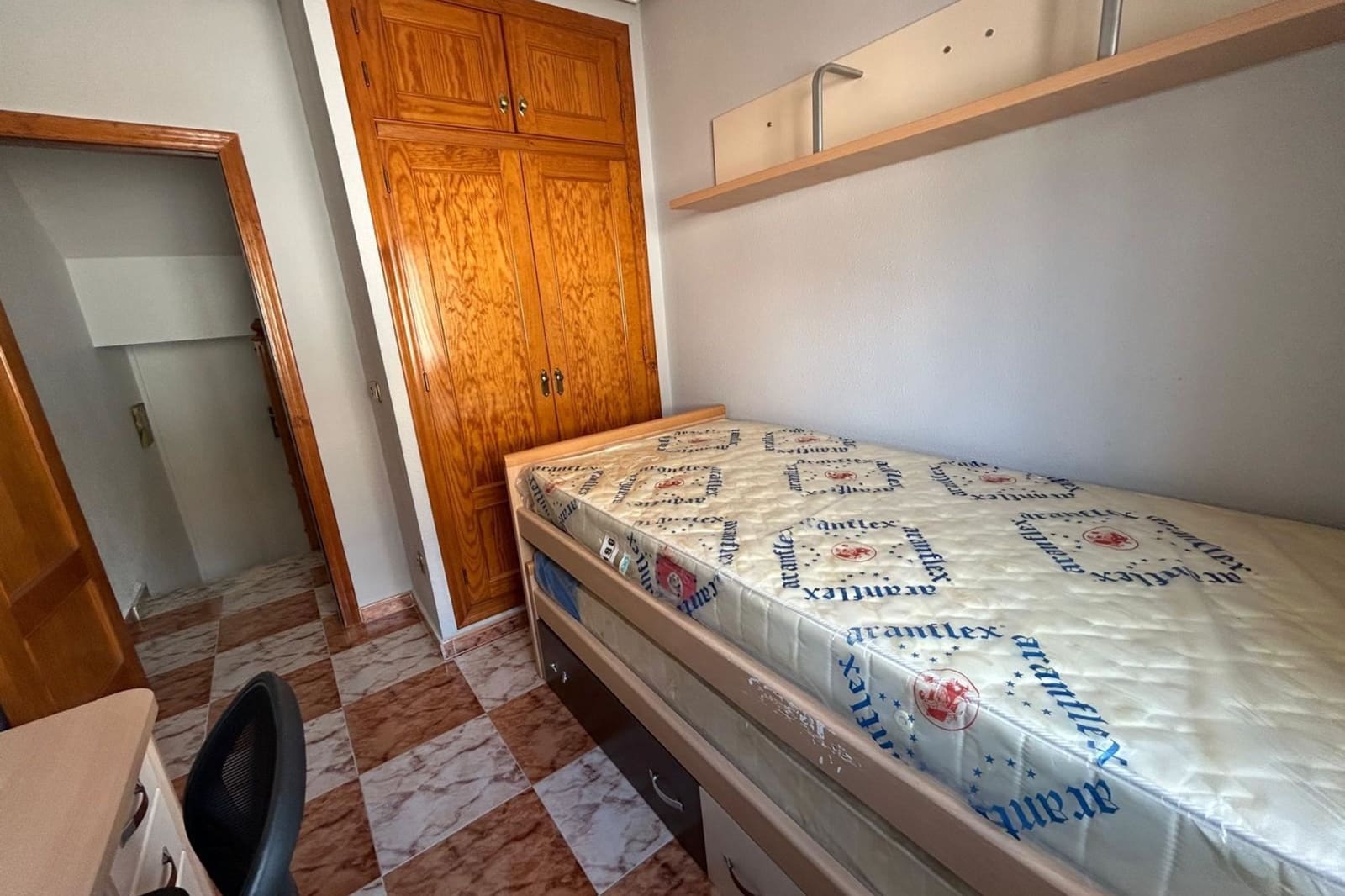 2 makuuhuone Huvila myytävänä paikassa Playa Flamenca mukana uima-altaan - 198 000 € (Ref: 9938988)