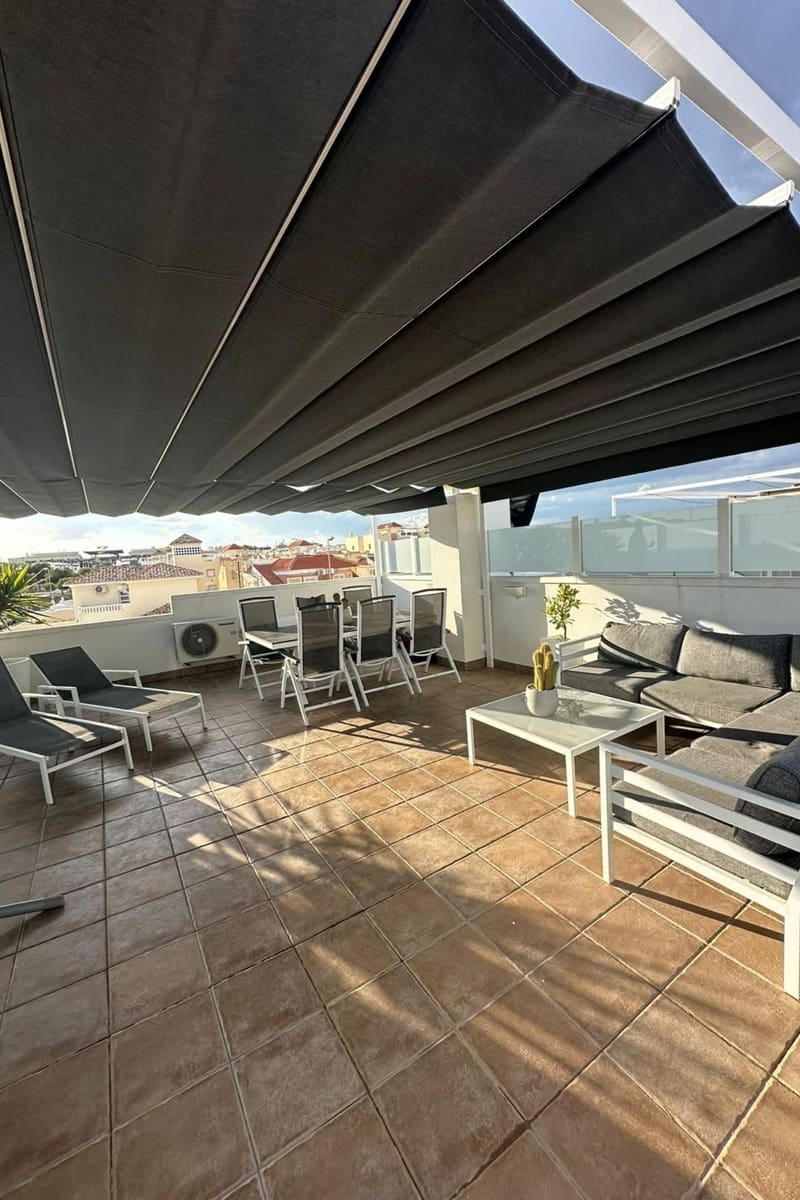 2 soveværelse Lejlighed til salg i La Zenia med swimmingpool - € 239.900 (Ref: 9941525)