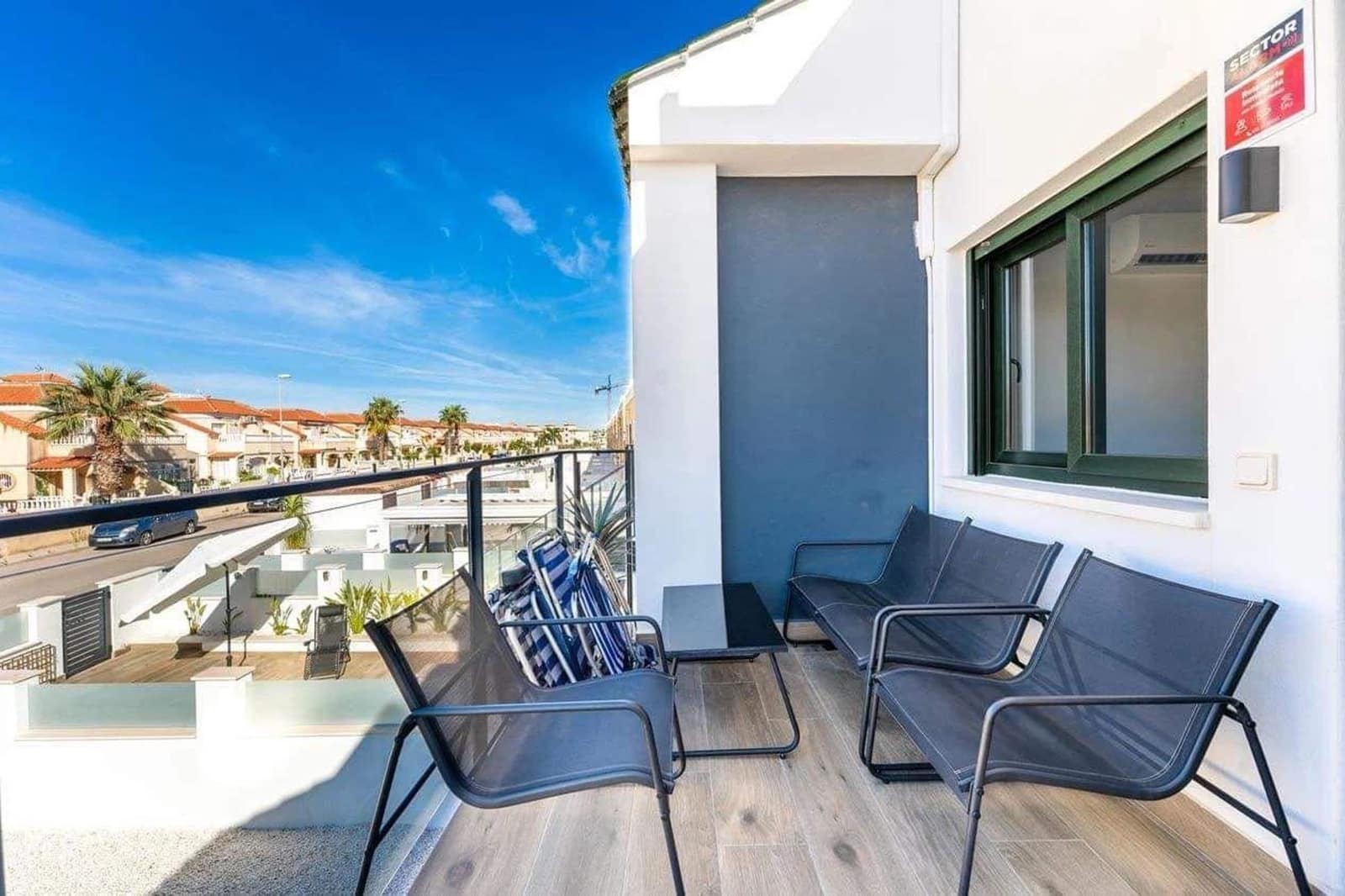 2 soveværelse Lejlighed til salg i La Zenia med swimmingpool - € 239.900 (Ref: 9941525)