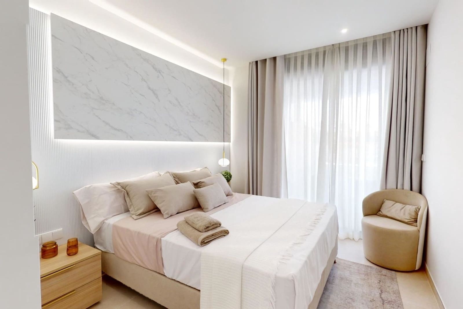 2 soveværelse Lejlighed til salg i Cabo Roig med swimmingpool - € 399.000 (Ref: 9944837)