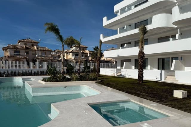 2 soveværelse Lejlighed til salg i Cabo Roig, Orihuela med swimmingpool - € 399.000 (Ref: 9944837)