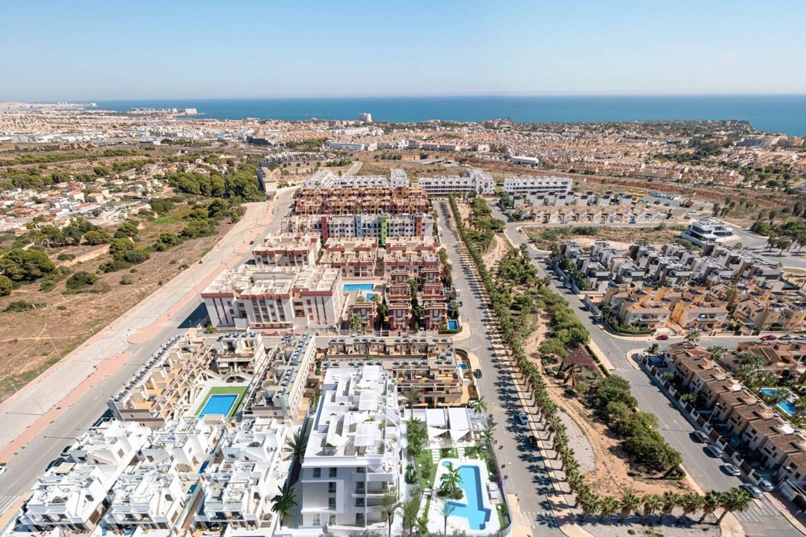 2 soveværelse Lejlighed til salg i Cabo Roig med swimmingpool - € 399.000 (Ref: 9944837)
