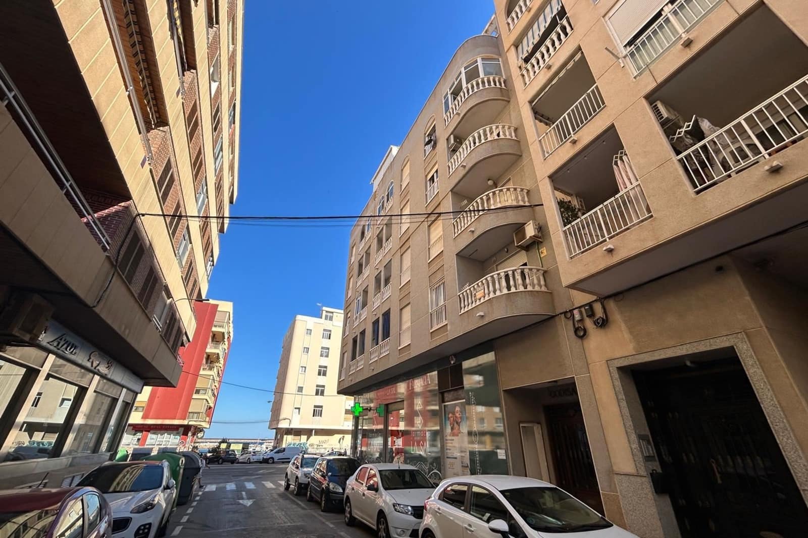 2 Zimmer Apartment zu verkaufen in Torrevieja - 170.000 € (Ref: 9948827)