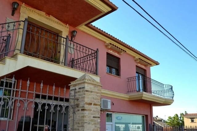 4 slaapkamer Villa te koop in San Miguel de Salinas met zwembad - € 600.000 (Ref: 9950490)