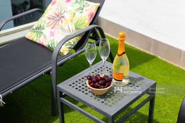 2 Zimmer Apartment zu verkaufen in La Zenia, Orihuela mit Pool - 299.900 € (Ref: 9953430)
