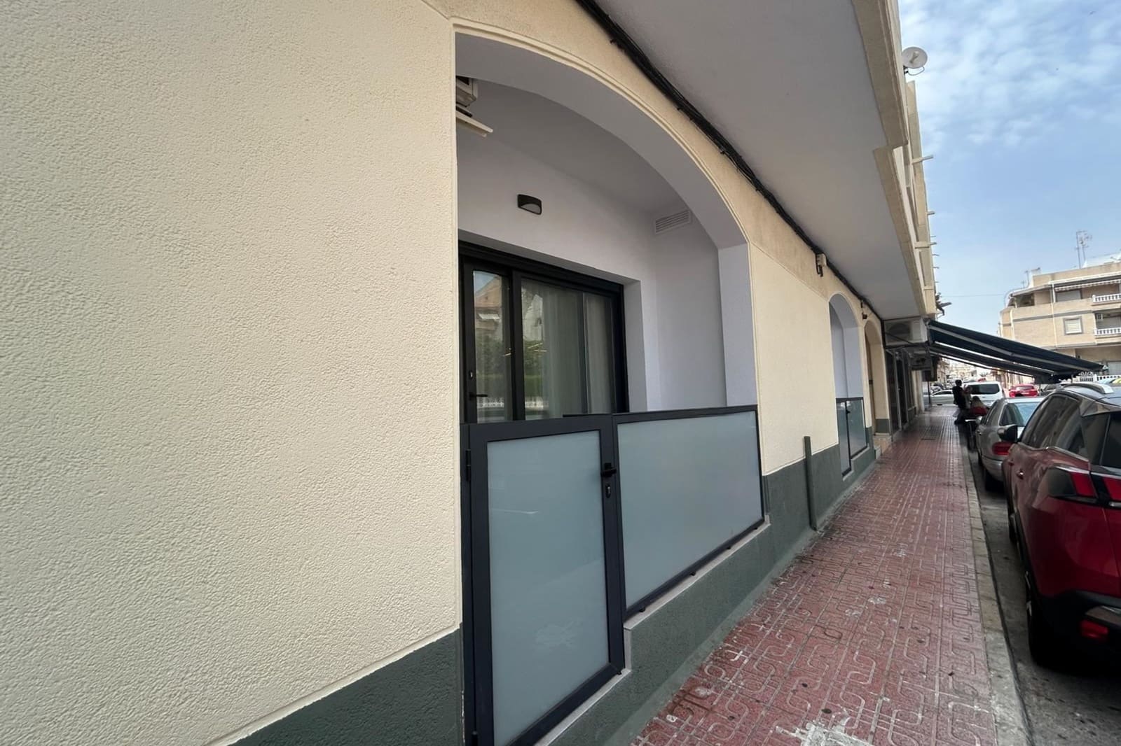 1 soveværelse Lejlighed til salg i Torrevieja med swimmingpool - € 187.000 (Ref: 9968838)