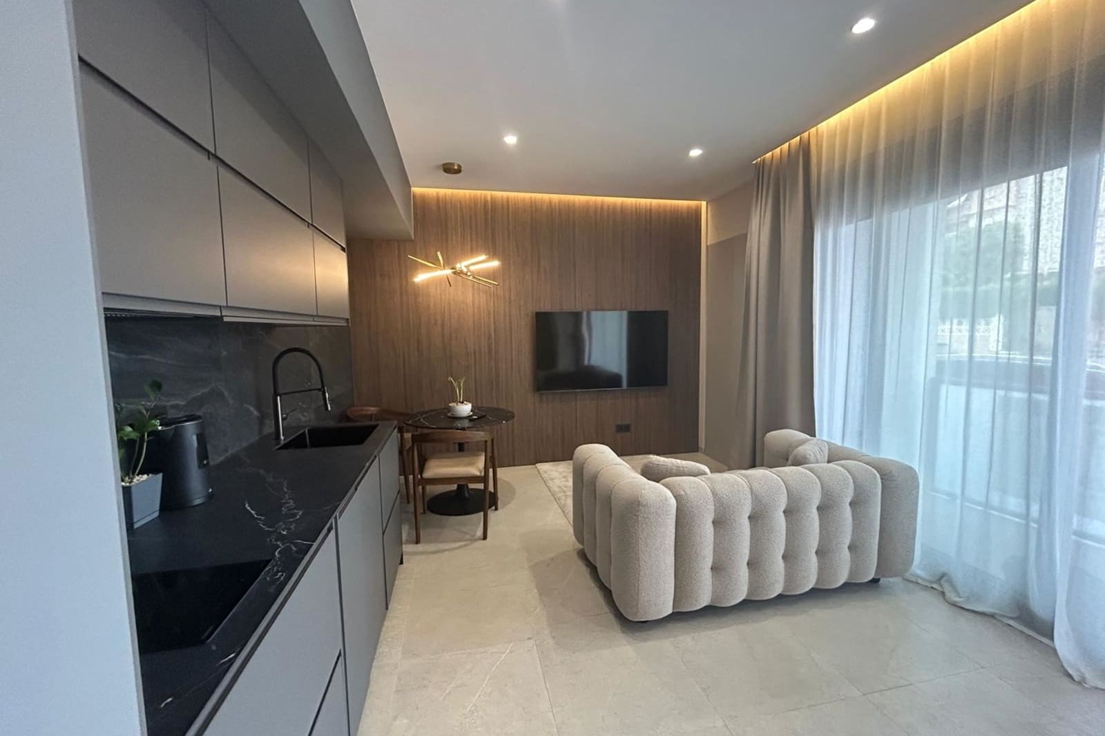 1 soveværelse Lejlighed til salg i Torrevieja med swimmingpool - € 187.000 (Ref: 9968838)