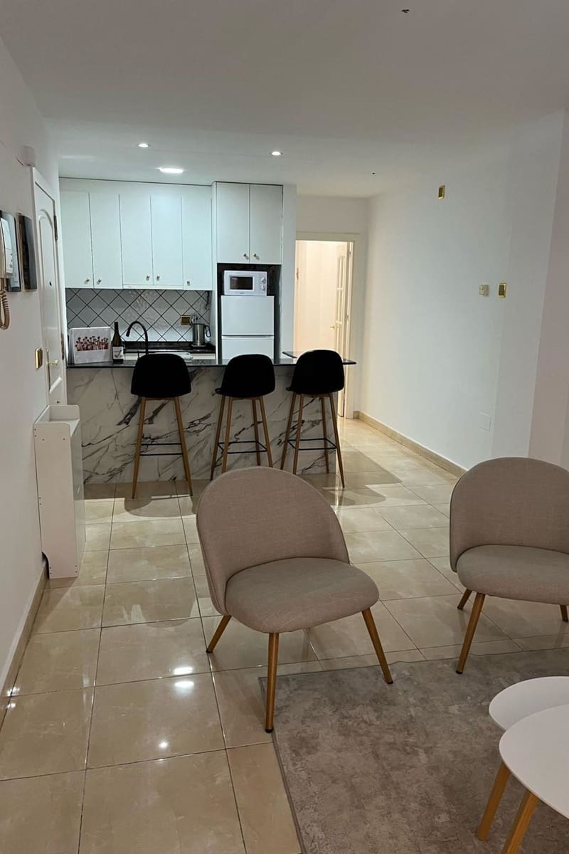 2 slaapkamer Appartement te koop in Torrevieja - € 199.000 (Ref: 9970854)
