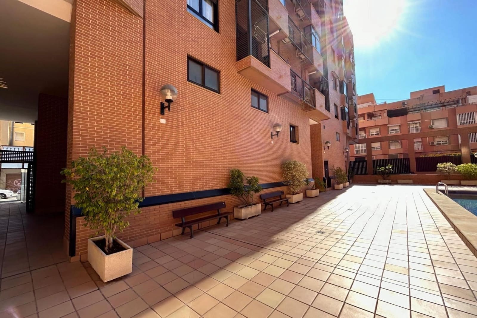 1 soveværelse Lejlighed til salg i Alicante by med swimmingpool - € 289.900 (Ref: 9976142)