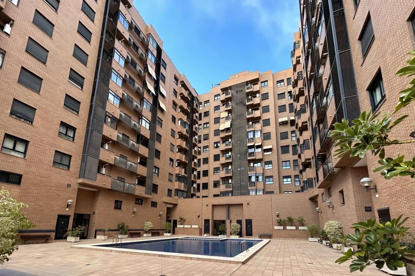 1 soveværelse Lejlighed til salg i Alicante by med swimmingpool - € 289.900 (Ref: 9976142)