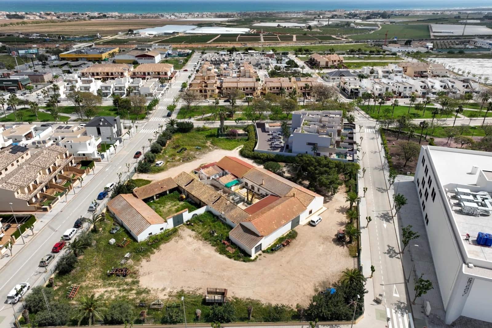3 soveværelse Byhus til salg i Pilar de la Horadada med swimmingpool - € 439.000 (Ref: 9981345)