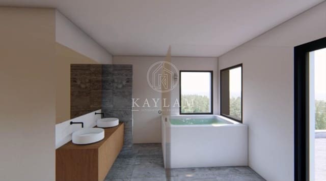 4 camera da letto Villa in vendita in Roca Grossa, Lloret de Mar con piscina garage - 380.000 € (Rif: 10017551)