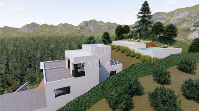 4 camera da letto Villa in vendita in Roca Grossa, Lloret de Mar con piscina garage - 380.000 € (Rif: 10017551)