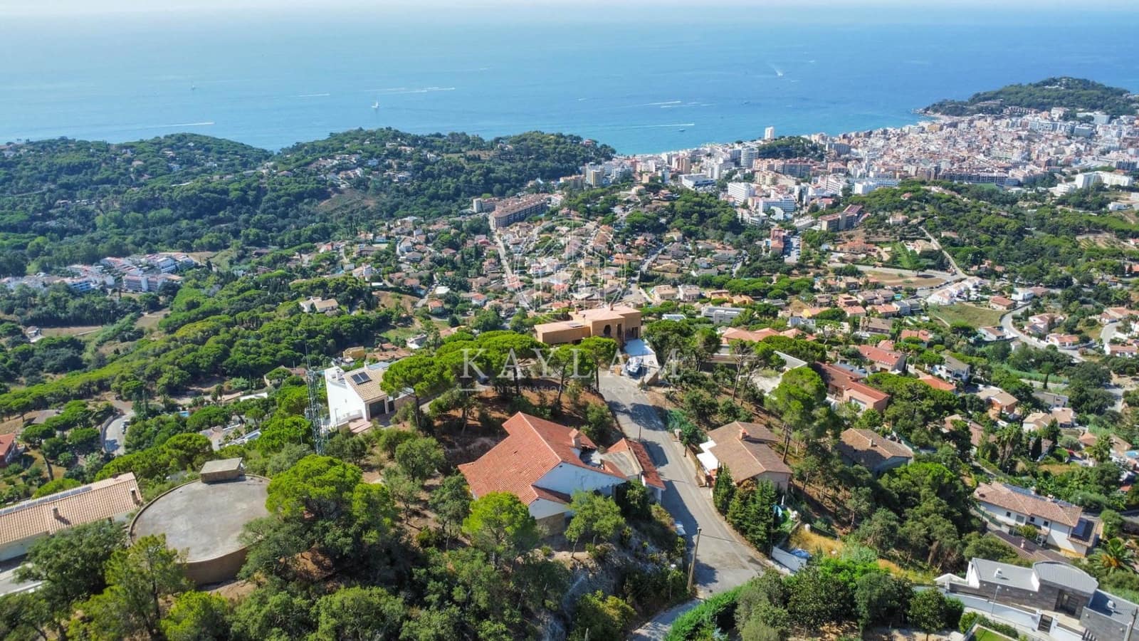 4 camera da letto Villa in vendita in Lloret de Mar con piscina garage - 380.000 € (Rif: 10017551)