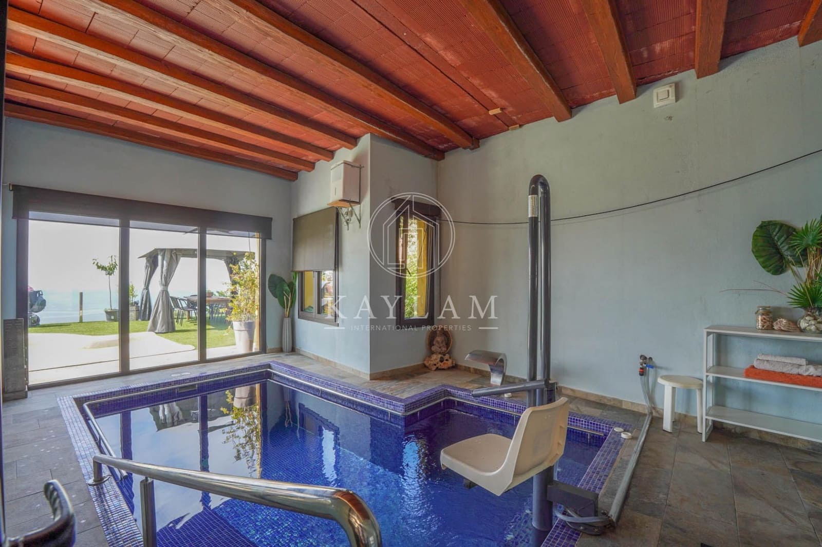 13 Zimmer Villa zu verkaufen in Lloret de Mar mit Pool Garage - 1.850.000 € (Ref: 10020963)